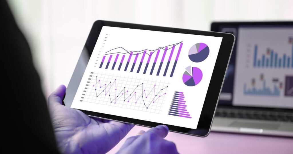 computador com gráfico de crescimento